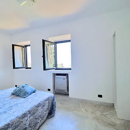 Casa Ginestra بيت للعطل *